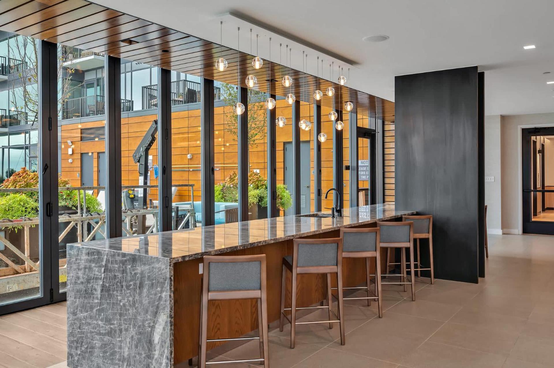 High-Rise Apt Raleigh Free Parking & Sunset View 1 Bagian luar foto